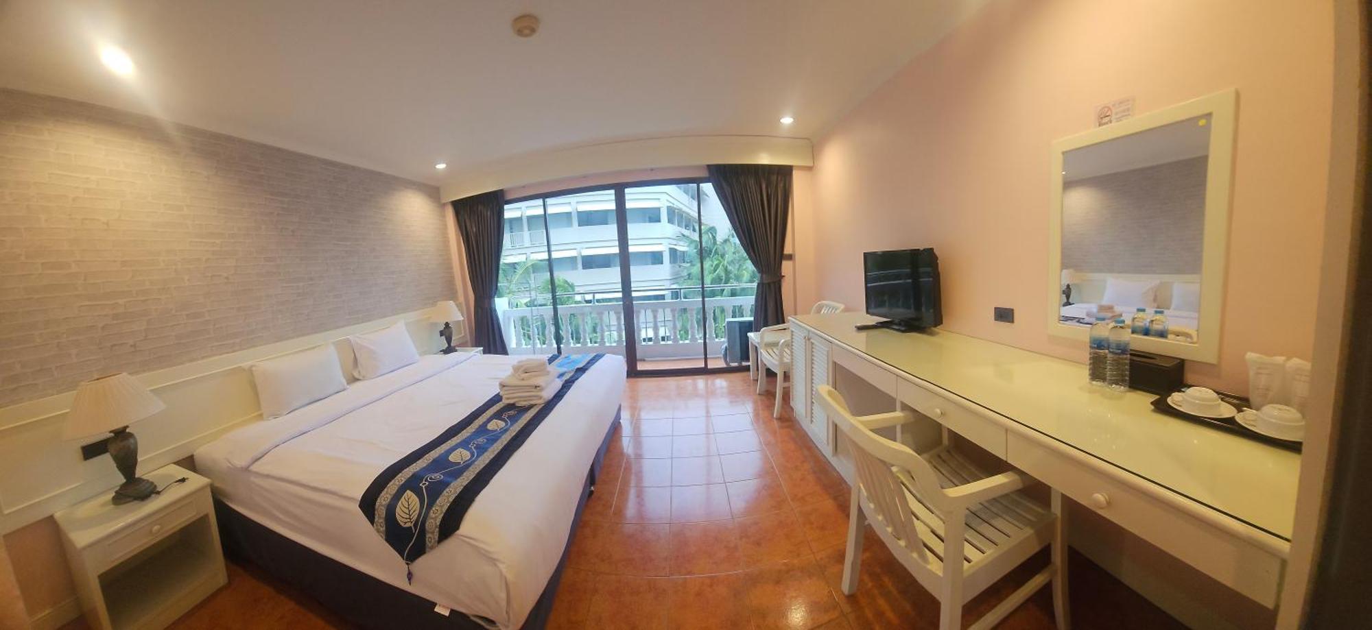 Patong Central Residence And Apartment エクステリア 写真